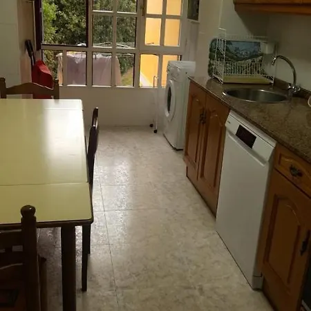 En Con Garaje * Candás