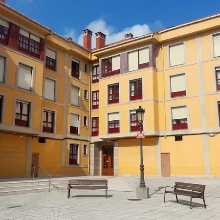 En Con Garaje Candás